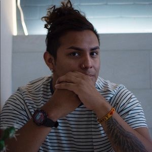 Meet your Posher, Emanuel